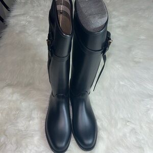 Burberry black boots